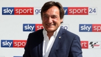 Fabio Caressa di Sky inaugura l'estate a Ripe San Ginesio. Presenta Alver Torresi